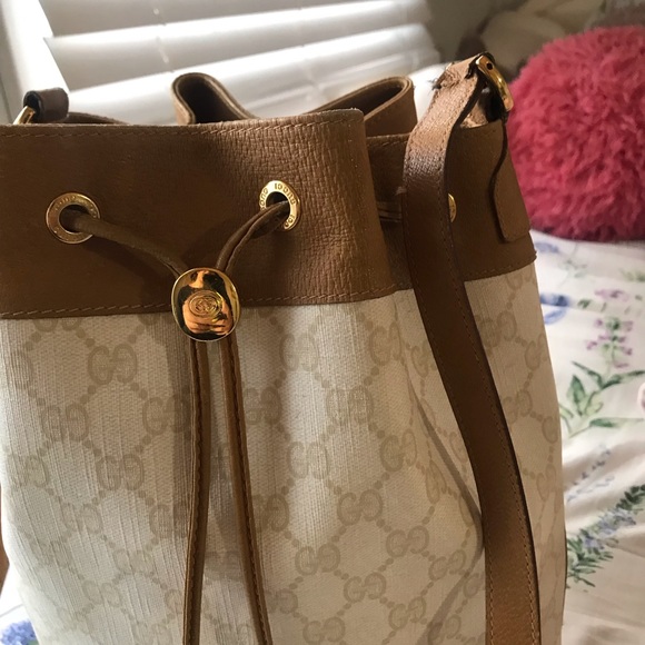 AUTHENTIC | RARE | VINTAGE GUCCI BUCKET BAG ❤️ - Picture 4 of 9